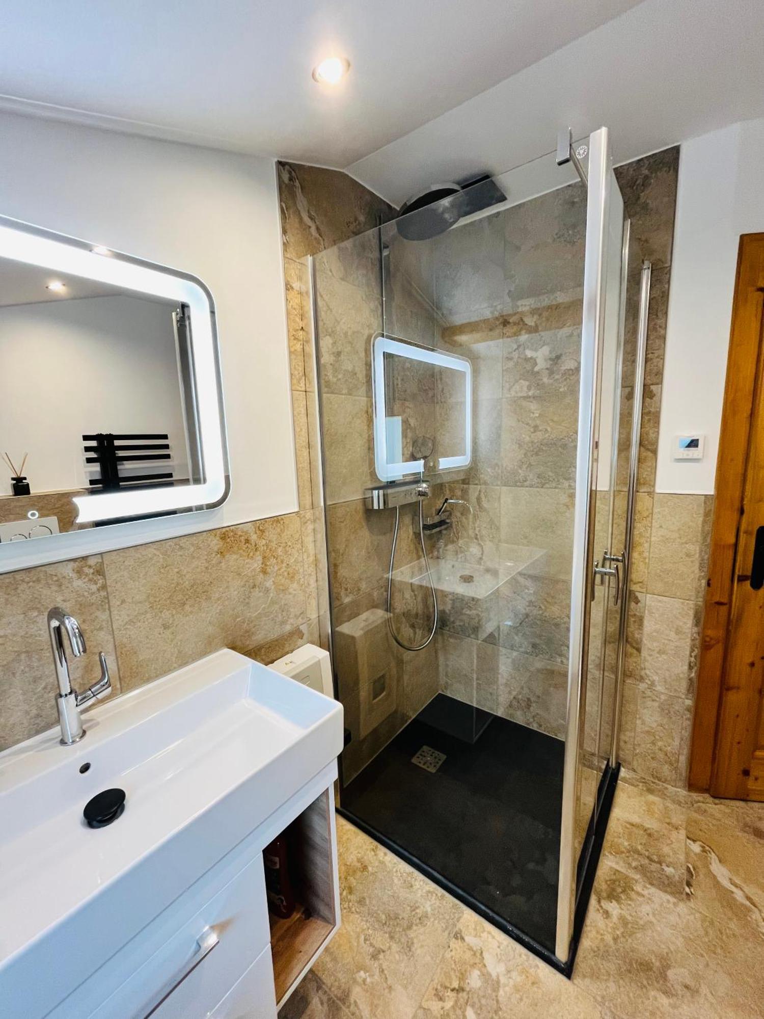 Apartamento Haus Helga Hof bei Salzburg Exterior foto